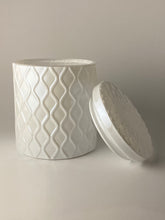 Load image into Gallery viewer, Snow Reign